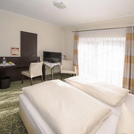 Land-Gut-Hotel Rohdenburg Lilienthal  Стая снимка